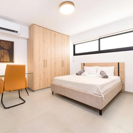 Finikoudes Marina View 102 Appartement *