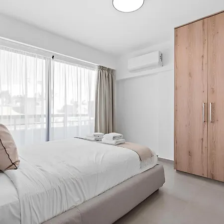 Finikoudes Marina View 102 Apartment Larnaca