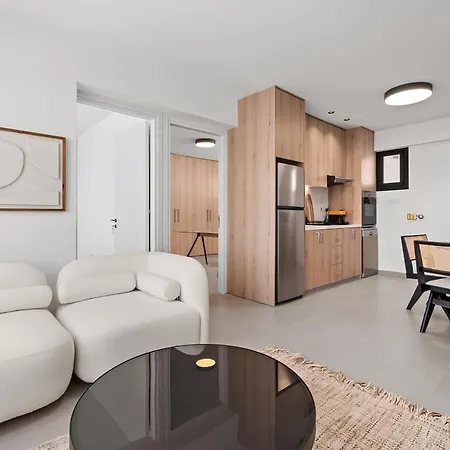 Finikoudes Marina View 102 Apartment Larnaca