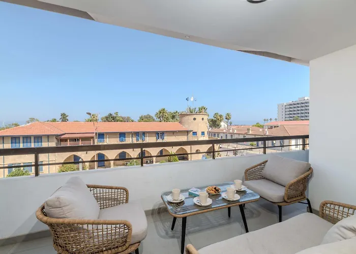 Apartmán Finikoudes Marina View 102