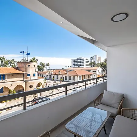 Finikoudes Marina View 102 Lejlighed